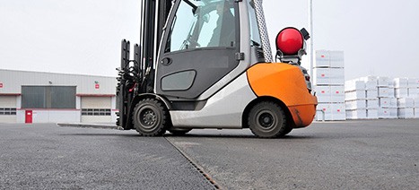 Foto-logistikflaechen-gabelstapler-ACO-tiefbau