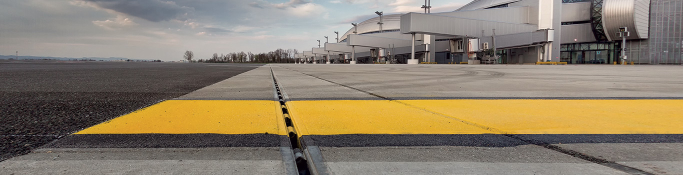 Rollbahn-flughafen-ACO-header