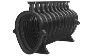 3D-Rendering einer Schwerlast- und Retentionsrinne mit integrierter Dichtung im Rippendesign und mit Rinnenfüßen.