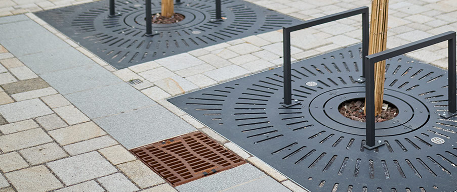 Baumstandort: zeitgemäßes Regenwassermanagement verbunden mit nachhaltigem Baumschutz – Quelle: ACO/J. Hammes