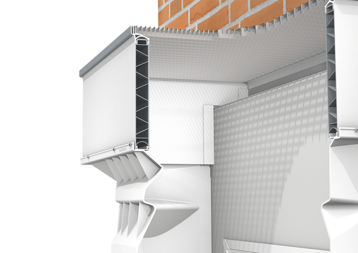 Schnittdarstellung von einem Lichtschacht und fixem Aufstockelement mit verlängerten Seitenschenkeln.