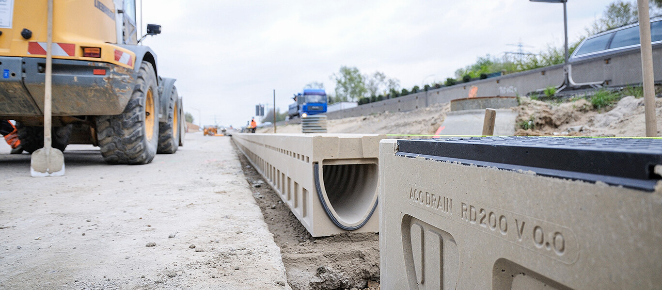 Serienmäßige EPDM-Dichtung am Rinnenstoß der ACO DRAIN® Monoblock Serienmäßige EPDM-Dichtung am Rinnenstoß der ACO DRAIN® Monoblock