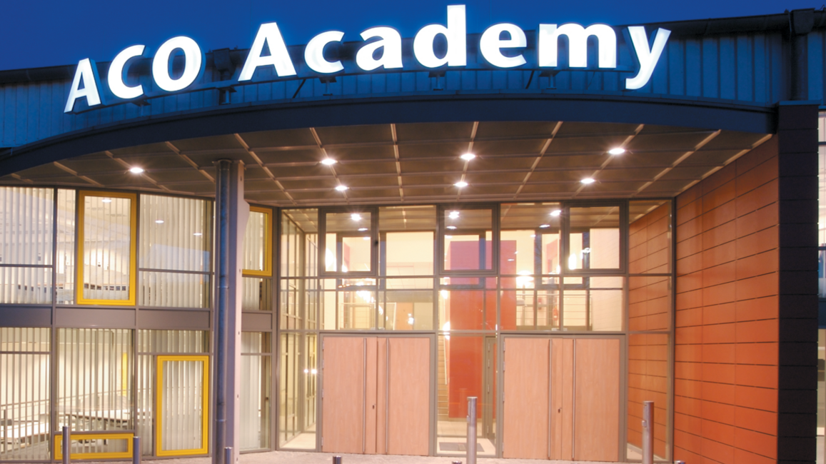 Header Academy