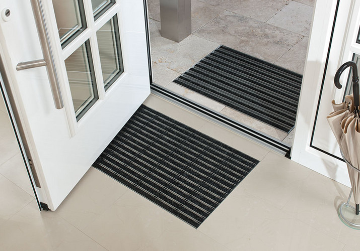 ACO Schuhbastreifer Indoor im Hauseingang