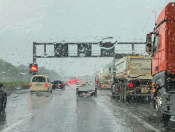 Header-autobahn-regen-ACO