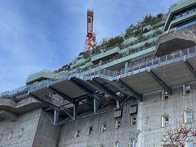Vertikale Schwammstadt über Hamburg