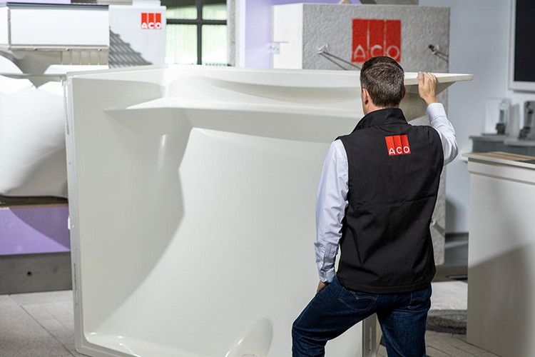 Kellerlichtschacht leicht und einfach zu transportieren