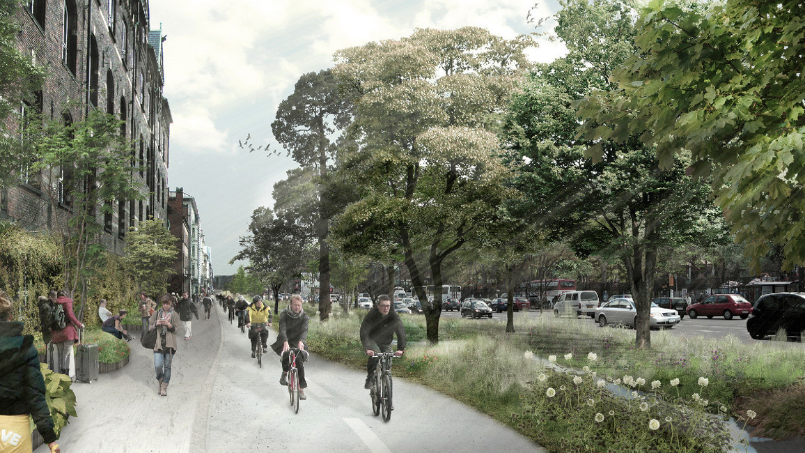 Städtischer Rad- und Fußgängerweg mit Radfahrern und Fußgängern, Häuser links, Bäume rechts trennen Straße vom Radweg